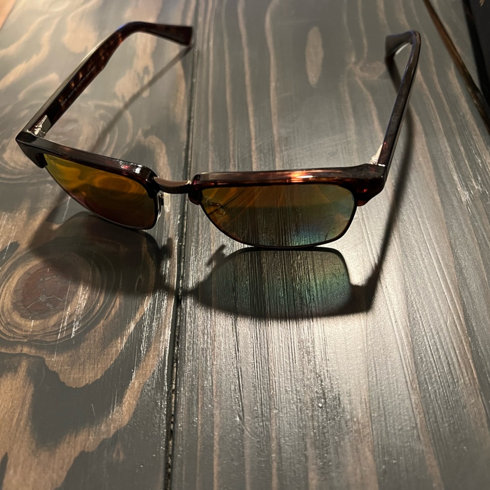 Maui Jim sunglasses - Picture 2 of 6